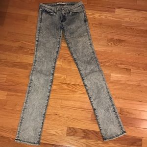 BARELY WORN J BRAND JEANS